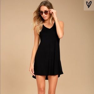 NWT Lulu’s Black Swing Dress Medium